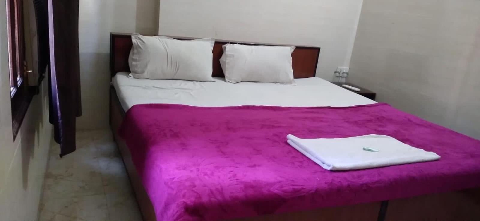 Raja Guest House -- Jalandhar Railway Station -- For Family, Couples, Travellers المظهر الخارجي الصورة