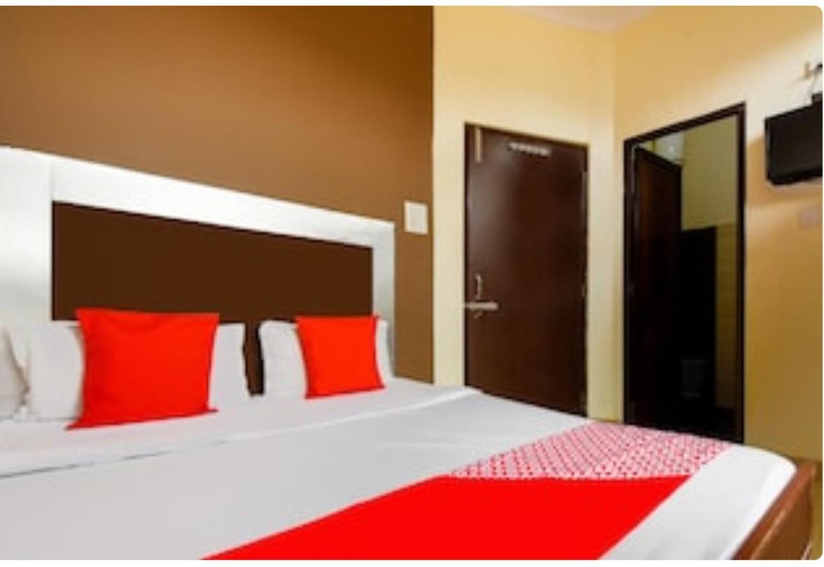 Raja Guest House -- Jalandhar Railway Station -- For Family, Couples, Travellers المظهر الخارجي الصورة